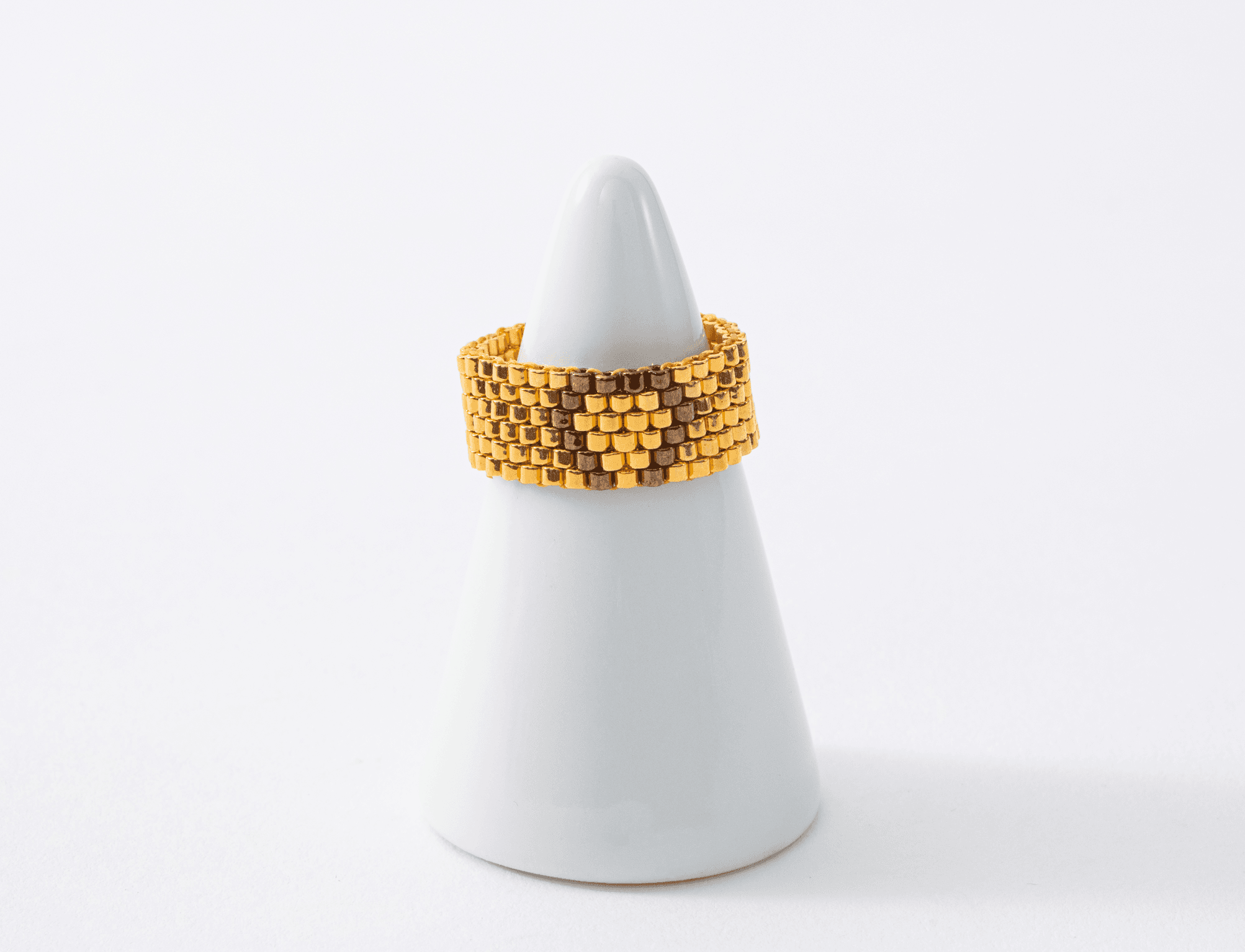 馬蹄柄ビーズリングGold（みやび010-RNG-G）みやびシリーズ